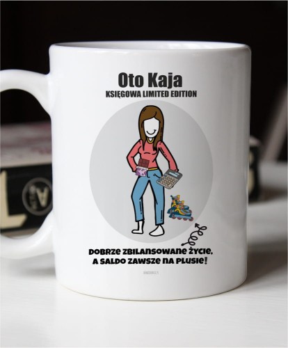 Kubek personalizowany na prezent dla koleżanki z pracy tworzony ze zdjęcia