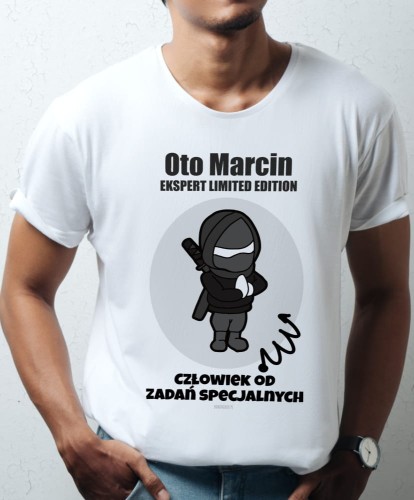 Koszulka personalizowana na prezent dla kolegi z pracy,  dla specjalisty