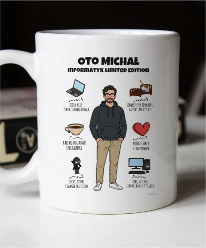 Prezent dla informatyka - personalizowany kubek z postacią